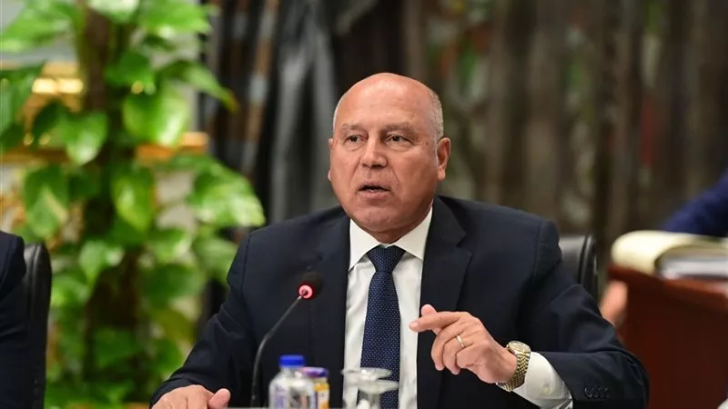 الدكتور جورج نوبار وهاني برزي أبرزهم .. الوزير يعتمد تعيين قيادات جديدة داخل وزارة الصناعة
