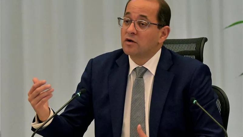 وزير المالية يعلن إمكانية إسقاط الضريبة العقارية أثناء الأزمات وزيادة حد الإعفاء للمواطنين 