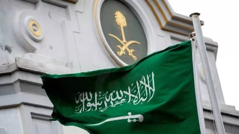 اليمن يعلن الطوارئ ويطالب بخروج القوات الإماراتية.. والسعودية تحذر من تهديد أمنها 