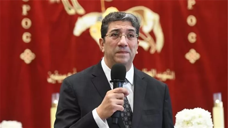 عزاء والدة الفنان هاني رمزي وحضور نخبة من الفنانين لحضور الصلاة داخل الكنيسة