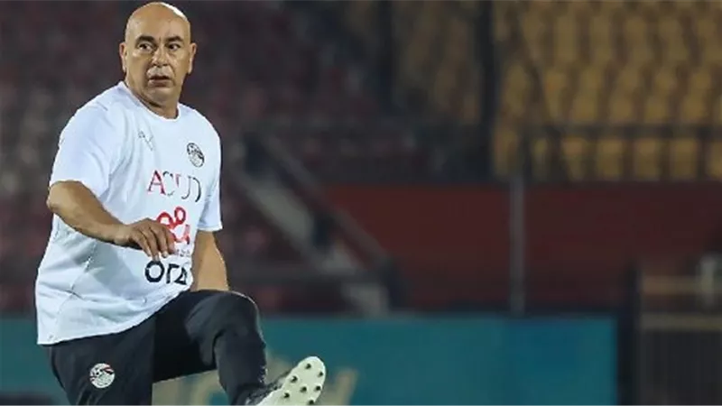 رئيس اتحاد الكرة المصري  يمنع الاتحاد الأفريقي من توقيع غرامة على حسام حسن