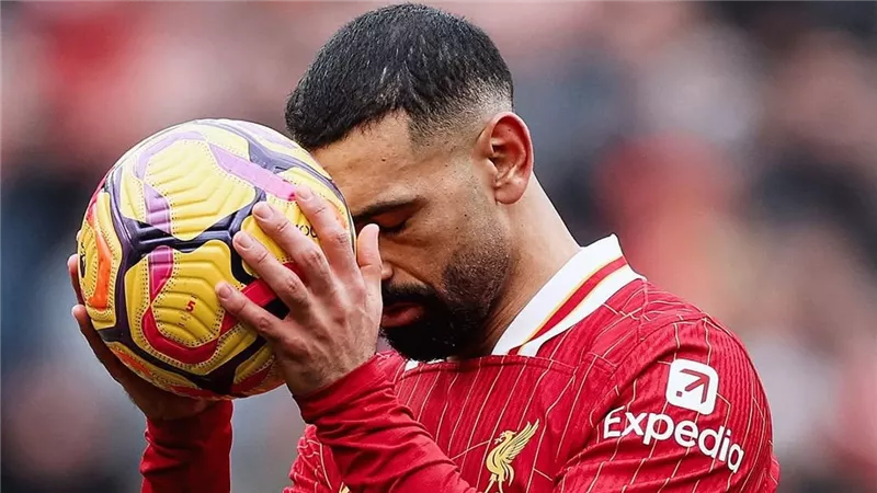عمرو الدردير يعلن اعتزال محمد صلاح  اللعب دوليا بعد الخسارة أمام السنغال