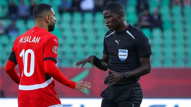 الكاف يعلن حكام مباريات نصف نهائي أمم أفريقيا مصر والسنغال ومواجهة المغرب ونيجيريا