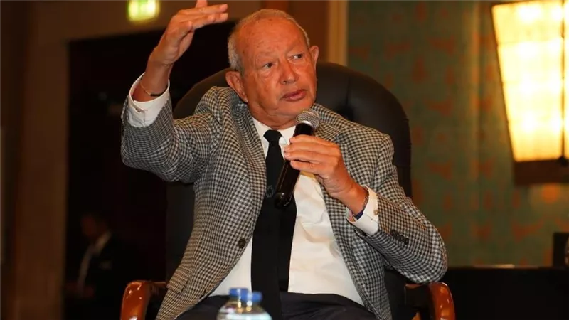 نجيب ساويرس ينتقد أداء منتخب مصر بعد الهزيمة من السنغال: “شوطة واحدة في 90 دقيقة”