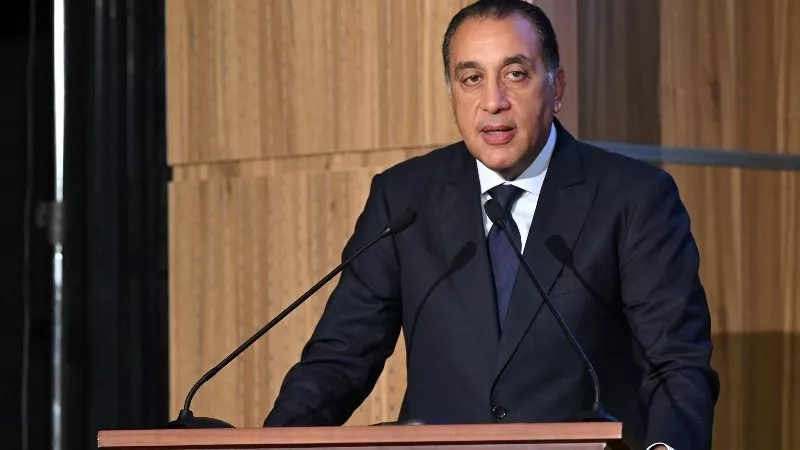 مصطفى بكري يتوقع تغيير الحكومة قريبًا ويؤكد: اسم رئيس الوزراء الجديد سيكون مفاجأة