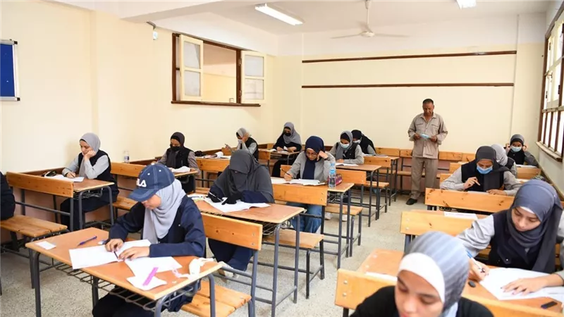 موعد انتهاء إجازة منتصف العام وبدء الفصل الدراسي الثاني رسميًا في المدارس