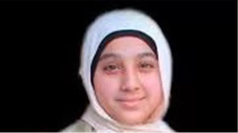 الحزن يخيم بالمنوفية.. وفاة طالبة بالشهادة الإعدادية بعد سقوطها من سلم منزلها والمئات يشيعون جنازتها