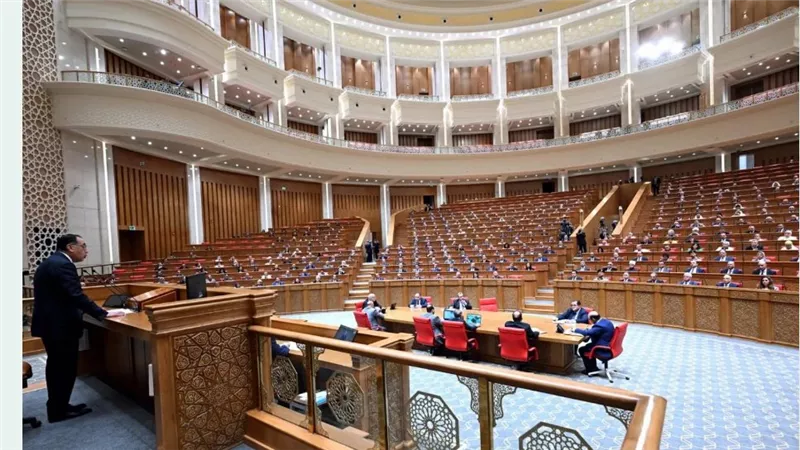 أسماء ثقيلة على طاولة الرحيل من الحكومة مصادر تكشف ملامح التعديل الوزاري يشمل تغيير 13 وزيرًا 