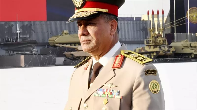  الفريق أول أشرف سالم يؤدي اليمين الدستورية أمام الرئيس السيسي وزيرا للدفاع والإنتاج الحربي