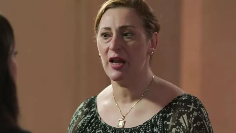 وفاة والدة الفنانة عبير فاروق وموعد الجنازة بالسيدة نفيسة