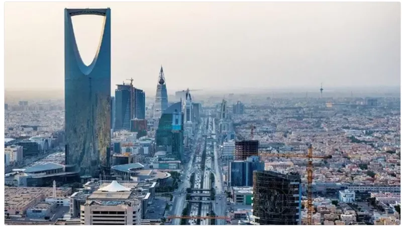 السعودية تنفي إيقاف مشروع البحر الأحمر وتؤكد استكمال المنتجعات  بعد أنباء توقف أعمال البناء