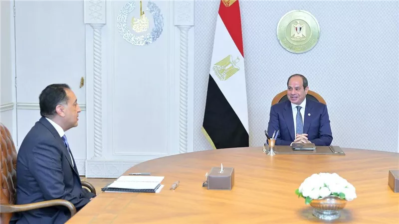 الرئيس السيسي يوجه برقابة يومية على الأسواق ويؤكد محاسبة المتلاعبين بالأسعار قبل رمضان