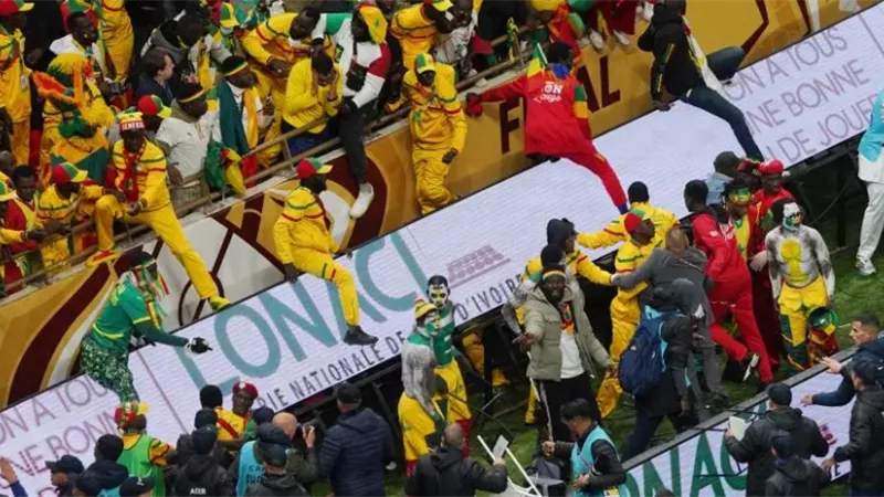 حكم قضاء المغرب بحبس 18 مشجعًا سنغاليًا بعد أحداث الشغب في نهائي كأس إفريقيا 
