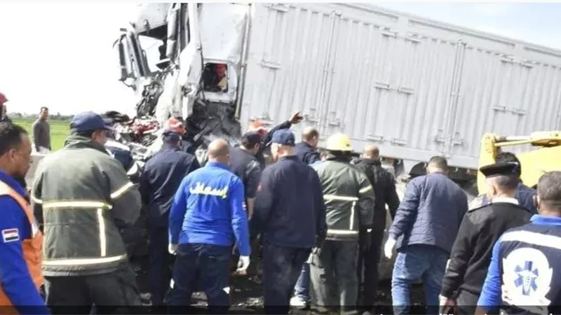 نادر شكري ينعى ضحايا حادث جنوب بورسعيد المروع و18 عاملاً يدفعون ثمن لحظة تصادم دامية