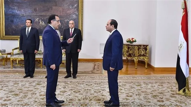 بكري يؤكد ملف التعديل الوزاري يحسم  خلال ساعات والرئيس يعتمد التشكيل ومصدر اداء اليمين الدستوري الأربعاء