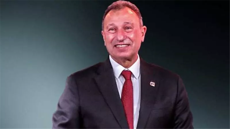 إدارة النادي الأهلي تنعي وفاة المشجع أحمد رزق دائم الحضور في المواجهات