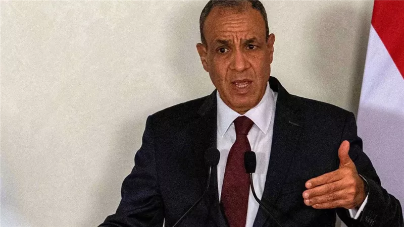 مصر تتابع أوضاع الجاليات المصرية وترفع الاستعداد بالبعثات في المنطقة