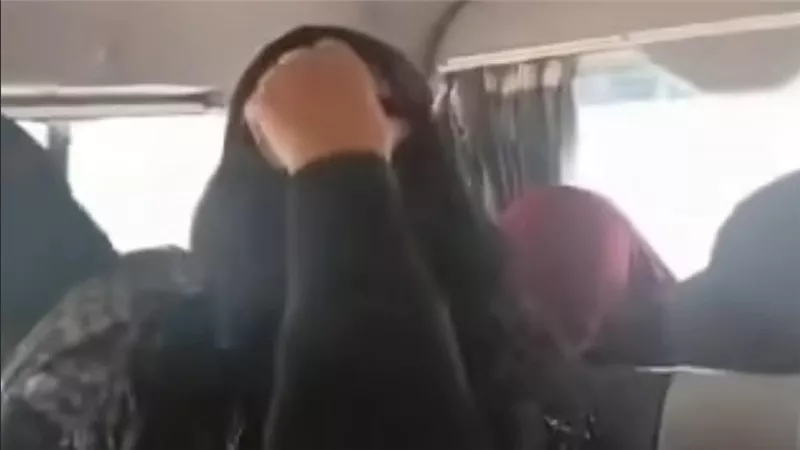 تعليق خالد منتصر على واقعة إهانة قبطية في الميكروباص وتوجيه عبارات عنصرية لها