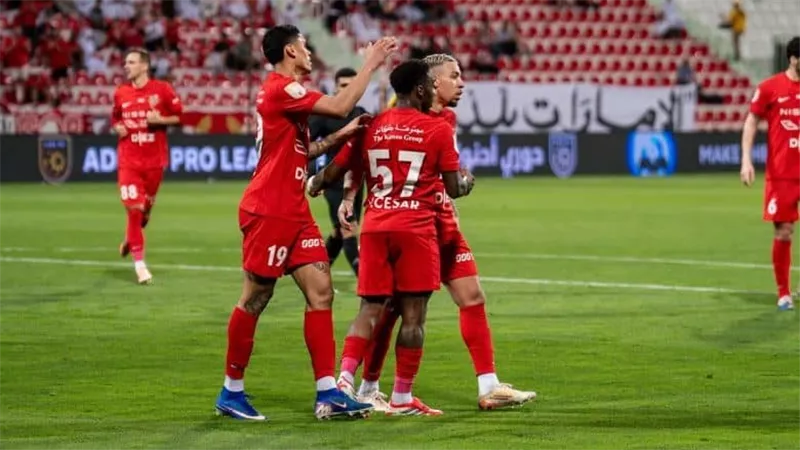 دبا ضد شباب الأهلي.. مباراة في الدوري الإماراتي تتصدر ترند السعودية