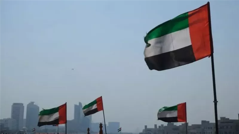 الإمارات ترفض وصف هجمات إيران بالانتقامية وتؤكد عدم قانونيتها وتهديدها للاستقرار الإقليمي والدولي