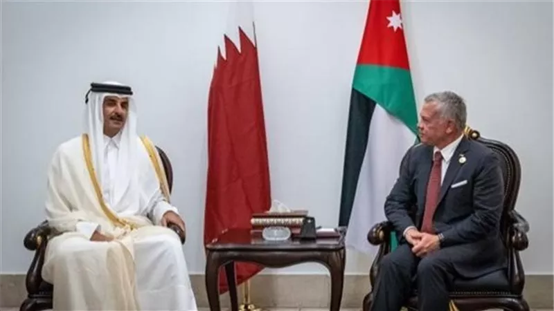 أمير قطر وملك الأردن يبحثان التصعيد ويرفضان الاعتداءات ويطالبان بوقف العمليات العسكرية