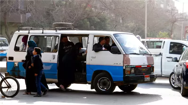 فيديو متداول.. فتاة تُدعى ماري مينا تروي تعرضها للاعتداء اللفظي في الميكروباص
