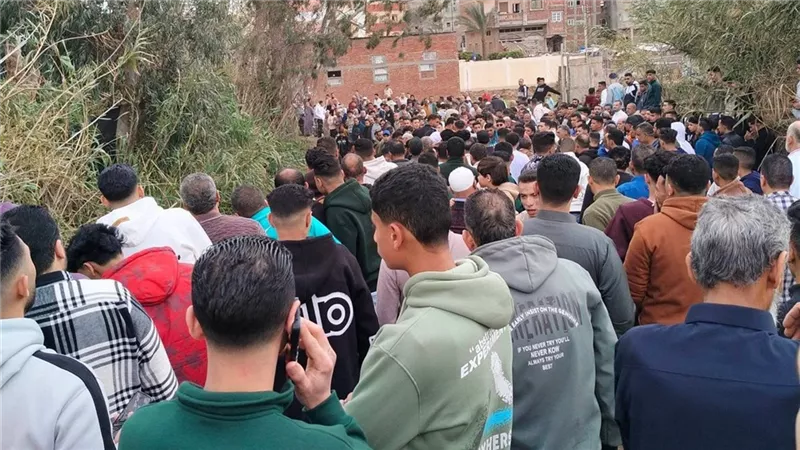 حوادث متزامنة تهز دمياط بأول أيام العيد ..  غرق أطفال بعد سقوطهم بترعة وانفجار مول تجاري
