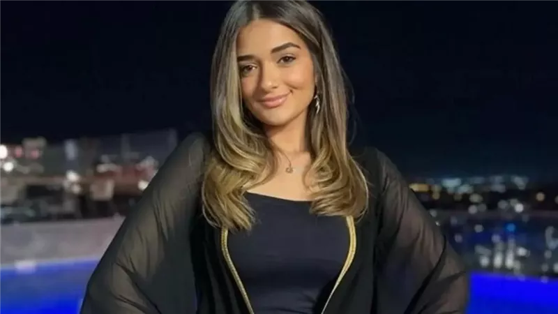 خطوبة ملك أحمد زاهر وشريف عمرو الليثي بحضور عائلي وترقب إعلان التفاصيل