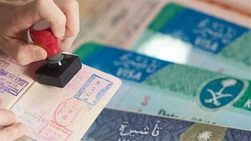 السعودية تصدر قرار بشأن تأشيرات العمرة يسمح بالمغادرة المباشرة دون رسوم قبل بدء موسم الحج