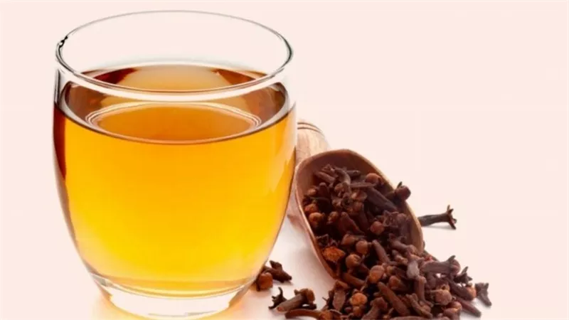 زيت القرنفل ليس مثل التوابل.. تحذيرات مهمة قبل استخدامه