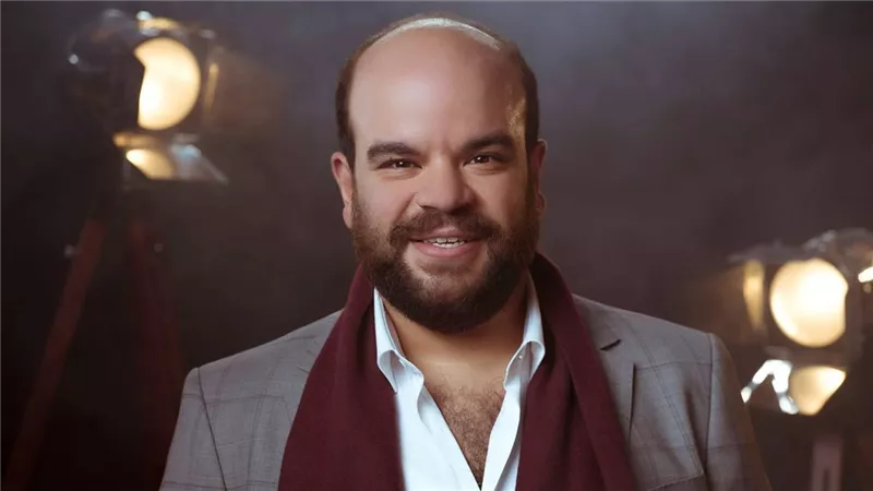 محمد عبد الرحمن يقترب من إنهاء تصوير فيلم 101 مطافي خلال أيام