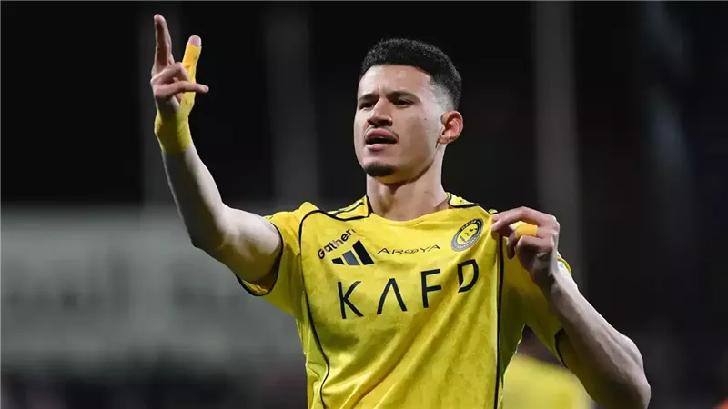 عبدالله الحمدان يؤكد أن رحيله عن الهلال إلى النصر كان القرار الأفضل ويكشف صعوبة تعويض رونالدو