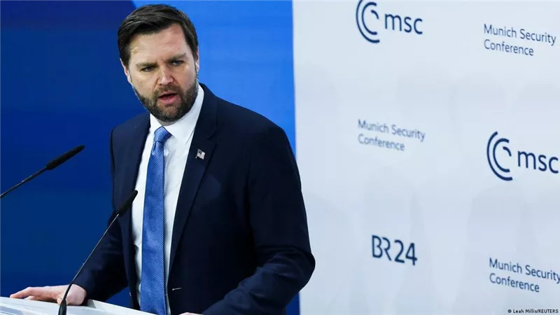 نائب الرئيس الأمريكي يتهم الاتحاد الأوروبي بالتدخل في انتخابات المجر ويدعم أوربان قبل التصويت الحاسم