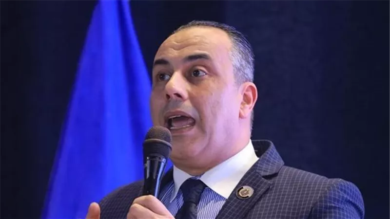 النائب محمد سمير بلتاجي يقترح أن يدفع كل مواطن مقتدر مليون جنيه لسداد ديون مصر