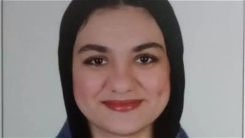 تغيب الطالبة ملك أنور برفقة صديقتها عن منزلهما.. والأهل يرددون: 