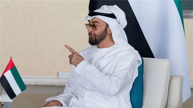 محمد بن زايد يبحث مع زيلينسكي التصعيد الإقليمي ويؤكد دعم الأمن والاستقرار العالمي