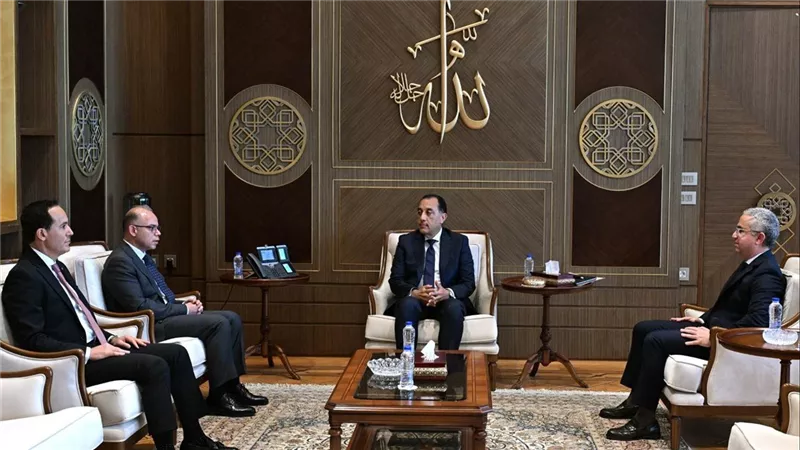 تعيين الدكتور محمد عوض رئيسًا تنفيذيًا للهيئة العامة للاستثمار.. قرار رئيس الوزراء