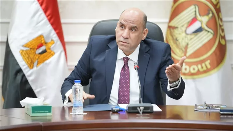 1095 فرصة عمل جديدة من وزارة العمل.. رواتب تبدأ من 7000 جنيه والسن حتى 50 عامًا