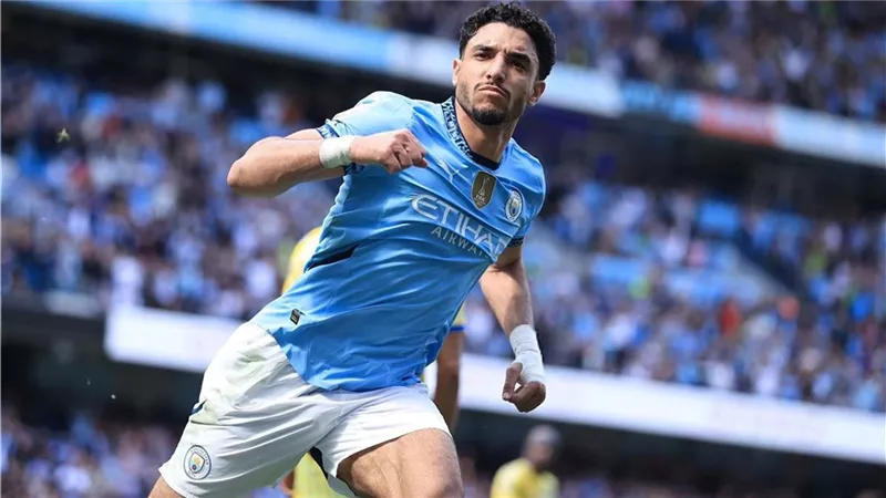 تعادل مانشستر سيتي مع إيفرتون في الدوري الإنجليزي الممتاز بنتيجة 3 - 3