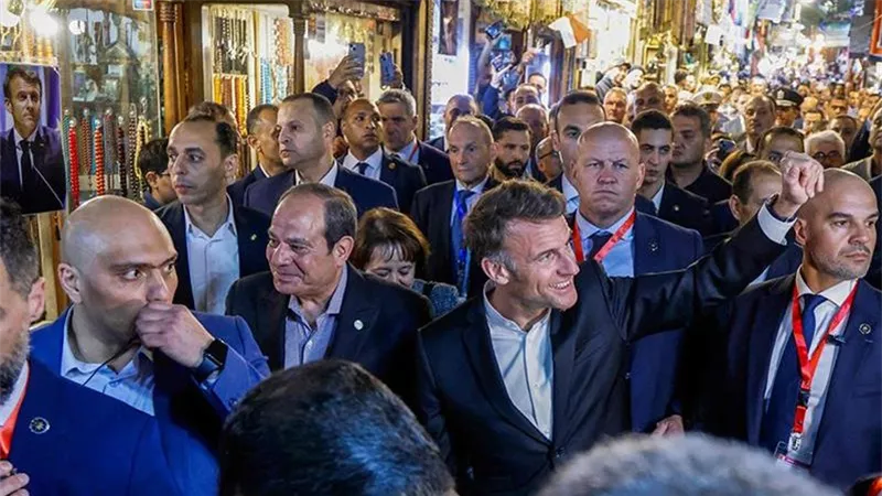 الرئيس السيسي يفتتح المقر الجديد لجامعة سنجور بحضور ماكرون في برج العرب الجديدة