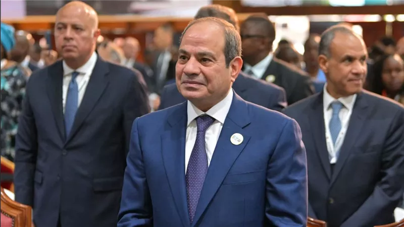 متحدث الرئاسة يعلن أبرز رسائل السيسي في قمة إفريقيا وفرنسا حول الاقتصاد العالمي وأزمة الديون الإفريقية