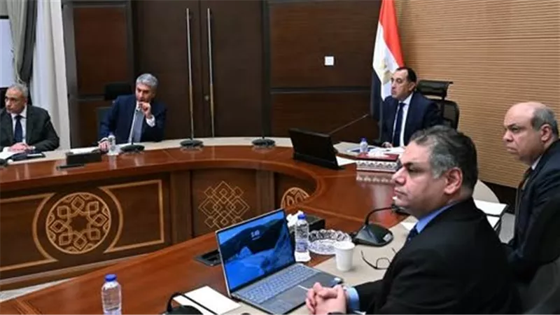 الأجهزة المعنية تتولى الرقابة على الأسواق… تصريحات متحدث الحكومة