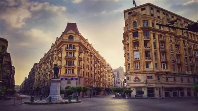 تصريحات متحدث الحكومة محمد الحمصاني عن مراحل تطوير وسط البلد في القاهرة