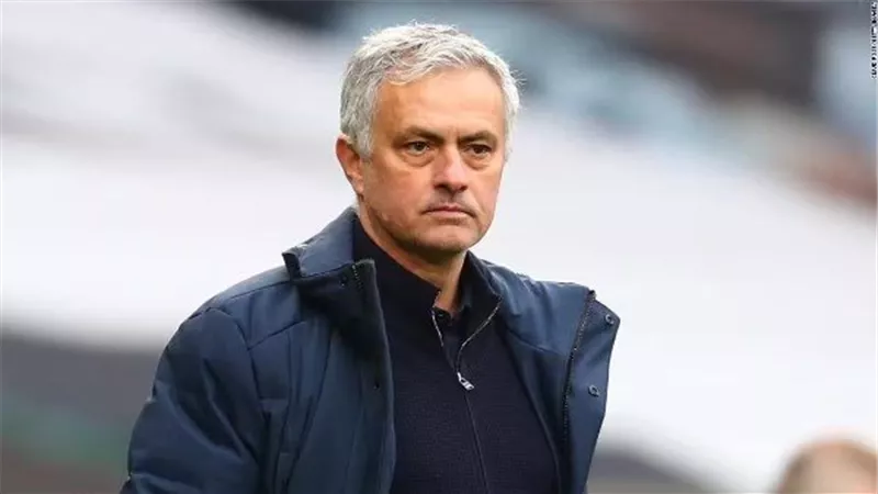 جوزيه مورينيو يقترب من العودة إلى ريال مدريد بعد اتفاق شفهي لمدة موسمين