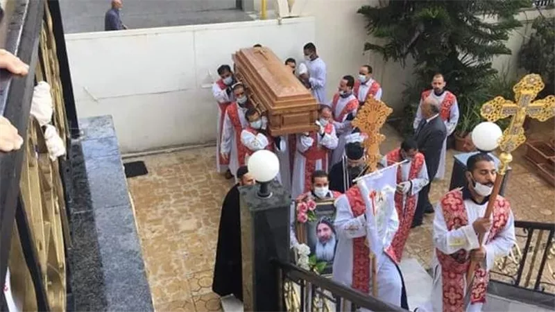 وفاة الطالب ستيفن يونان سمير بالفرقة الأولى تثير حالة حزن داخل كلية الطب البيطري 