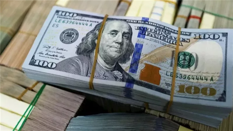 سعر الدولار اليوم يرتفع في البنوك والسوق الموازية.. تعرف على أحدث أسعار الشراء والبيع