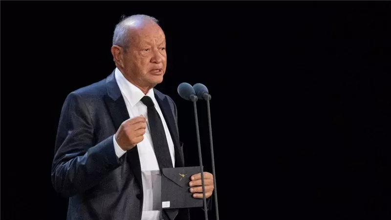 جدل كبير حول تصريحات نجيب ساويرس بشأن محمد بن زايد ووصف الأب الروحي لمصر