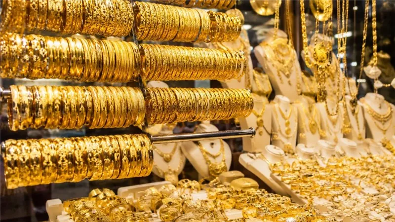 أسعار الذهب اليوم تتراجع 75 جنيهًا.. عيار 21 يسجل 6225 والجنيه الذهب 49800 جنيه
