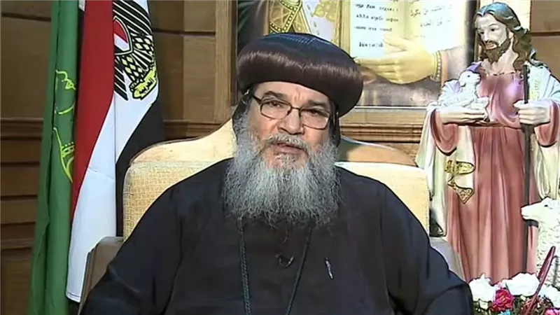 مطرانية المنيا تحذر من صفحات تنتحل اسمها واسم الأنبا مكاريوس وتعلن تحركًا قانونيًا
