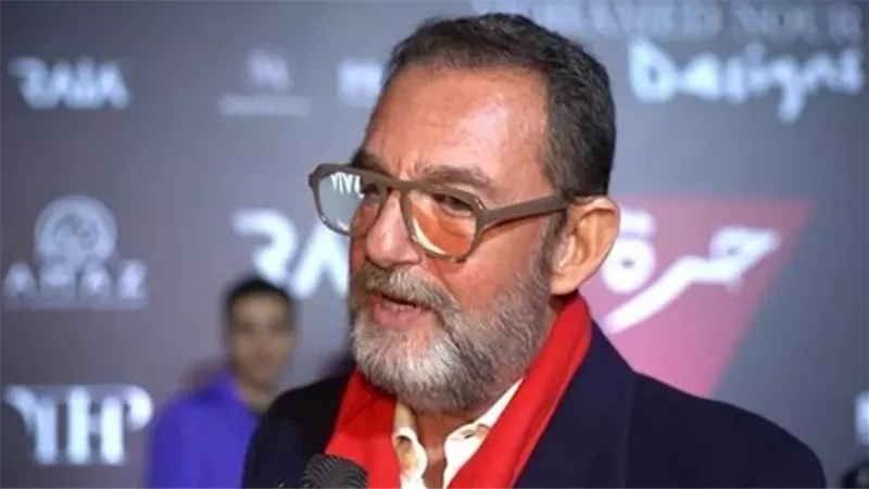 إصابة الفنان محمد مرزبان في حادث سير بطريق مصر الإسماعيلية ونقله للمستشفى